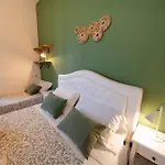 Διαμέρισμα Panoramic Lake View Apartments With Pool & Breakfast Torri Del Benaco