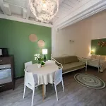 Panoramic Lake View Apartments With Pool & Breakfast