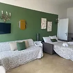Διαμέρισμα Panoramic Lake View Apartments With Pool & Breakfast *