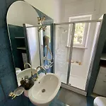 Panoramic Lake View Apartments With Pool & Breakfast Apartmán *