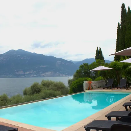 Wonderful View With Pool With Breakfast Gardasee Torri Del Benaco