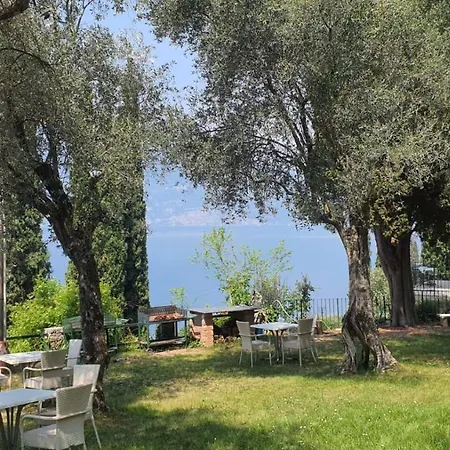 Wonderful View With Pool With Breakfast Gardasee