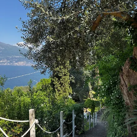Apartment Wonderful View With Pool With Breakfast Gardasee