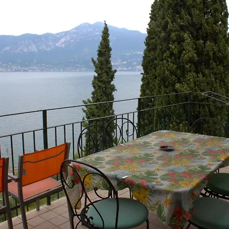Wonderful View With Pool With Breakfast Gardasee Apartamento *