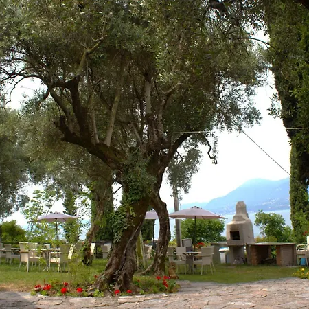 Apartamento Wonderful View With Pool With Breakfast Gardasee *