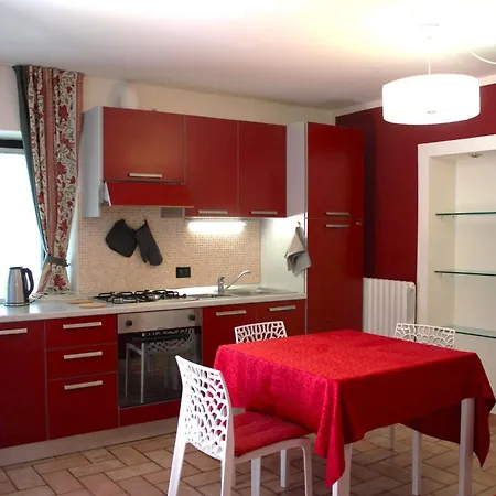 Wonderful View With Pool With Breakfast Gardasee Apartment