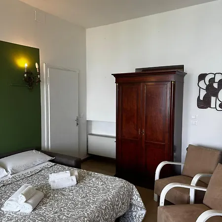 Apartamento Wonderful View With Pool With Breakfast Gardasee