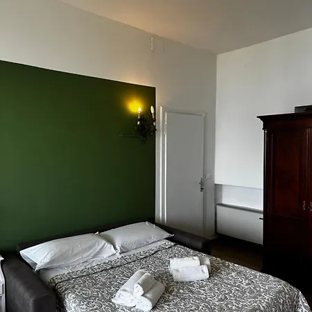 Wonderful View With Pool With Breakfast Gardasee Apartamento *