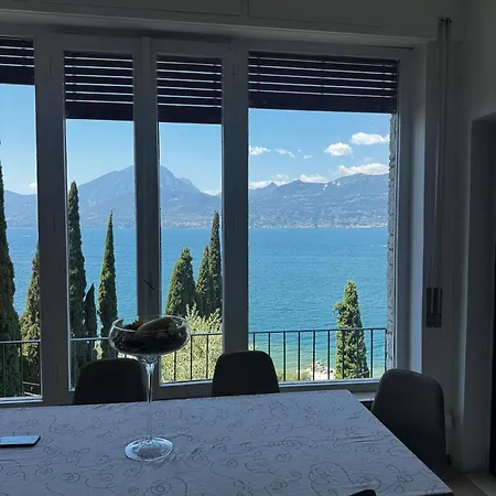 Apartamento Wonderful View With Pool With Breakfast Gardasee *