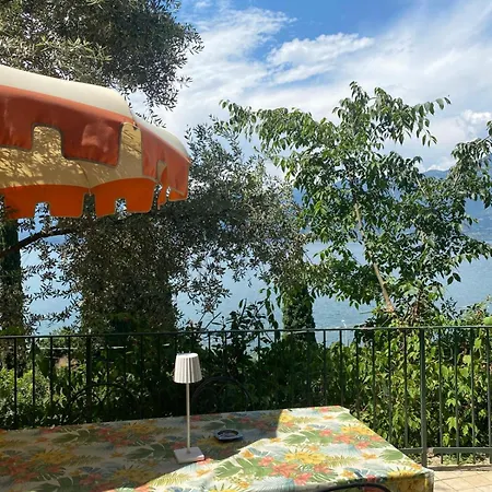 Apartment Wonderful View With Pool With Breakfast Gardasee