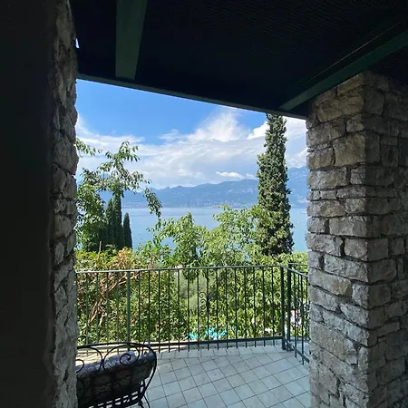 Wonderful View With Pool With Breakfast Gardasee Apartamento *