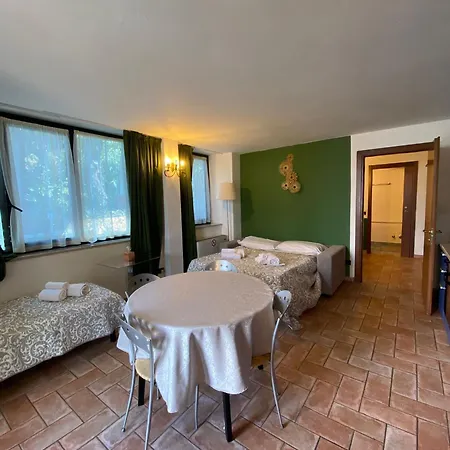 Wonderful View With Pool With Breakfast Gardasee Apartment
