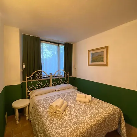Apartamento Wonderful View With Pool With Breakfast Gardasee