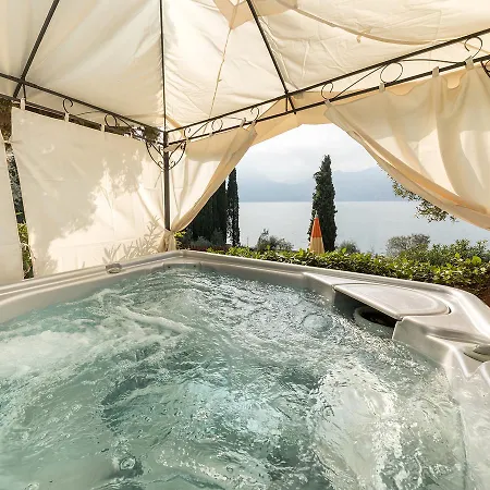 Wonderful View With Pool With Breakfast Gardasee Apartment