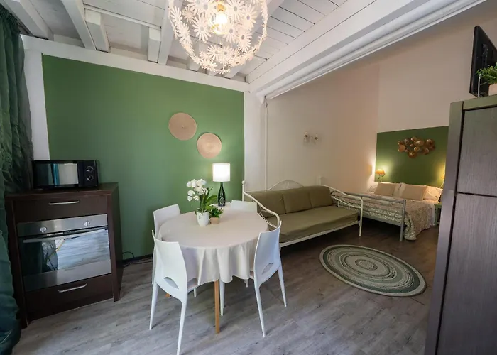 Wonderful View With Pool With Breakfast Gardasee