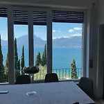 Апартаменты Panoramic Lake View Apartments With Pool & Breakfast *