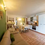 Panoramic Lake View Apartments With Pool & Breakfast
