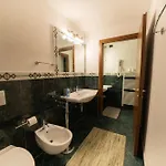Panoramic Lake View Apartments With Pool & Breakfast * Торри-дель-Бенако