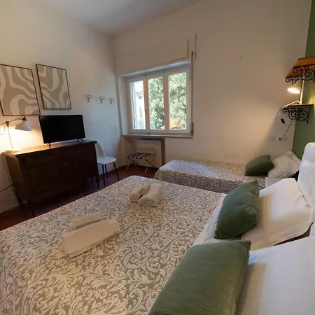 Апартаменты Panoramic Lake View Apartments With Pool & Breakfast