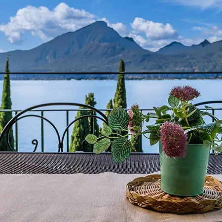 Apartment Panoramic View With Pool & Breakfast